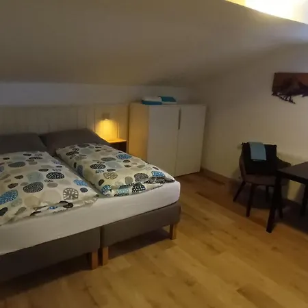 Haus Linn *